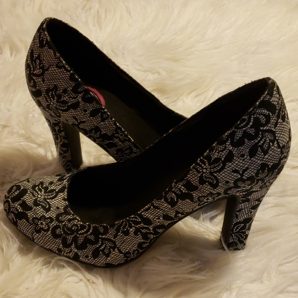 K9 By RocketDog Lace Heels